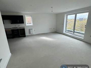3 bedroom flat to rent