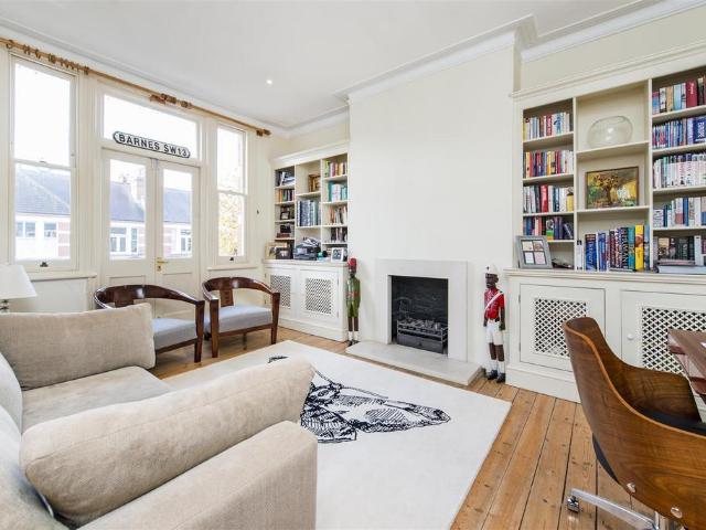 3 bedroom flat to rent