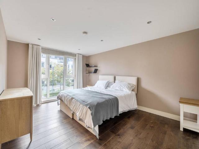 3 bedroom flat to rent