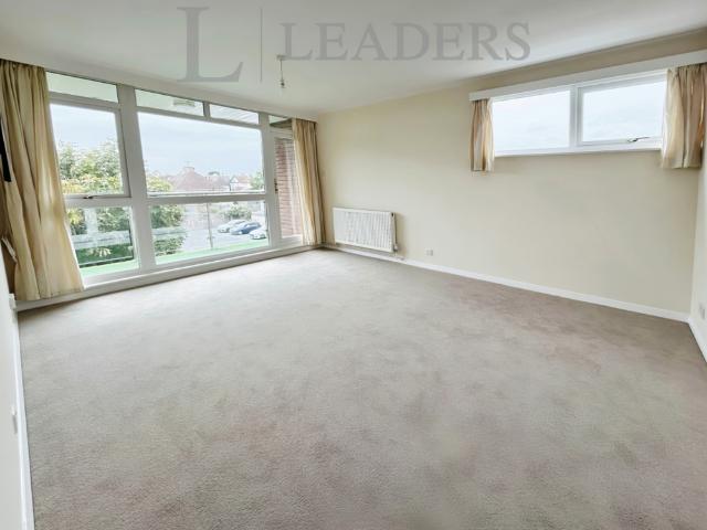 3 bedroom flat to rent