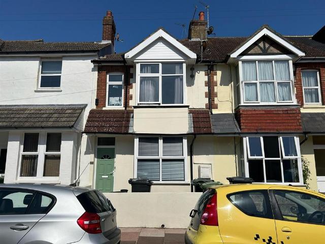 3 bedroom flat to rent
