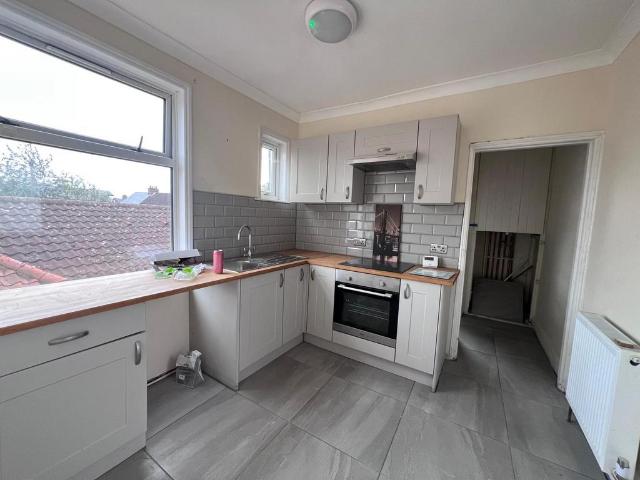 3 bedroom flat to rent