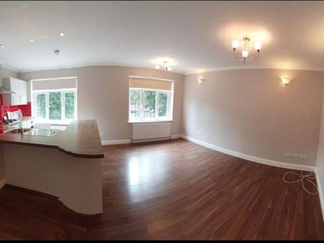 3 bedroom flat to rent