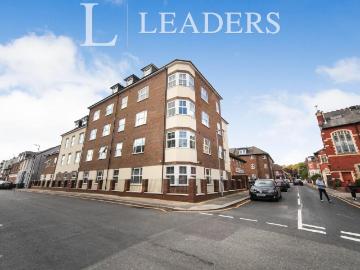 3 bedroom flat to rent