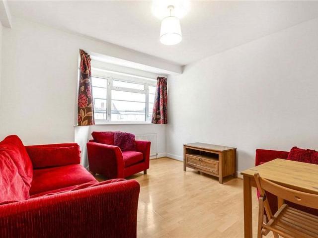3 bedroom flat to rent