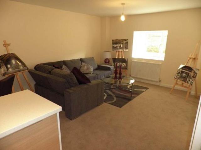 3 bedroom flat to rent