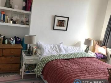 Brondesbury, London, Greater London - Equipped kitchen