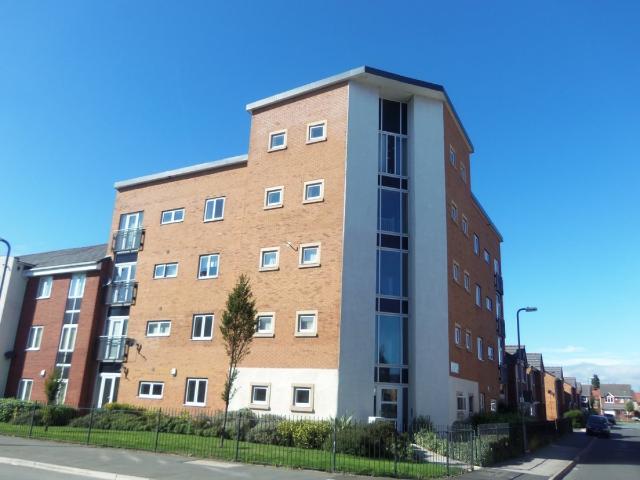 3 bedroom Flat To Rent