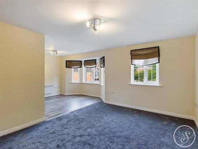 3 bedroom flat to rent