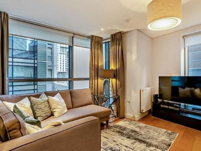 3 bedroom flat to rent