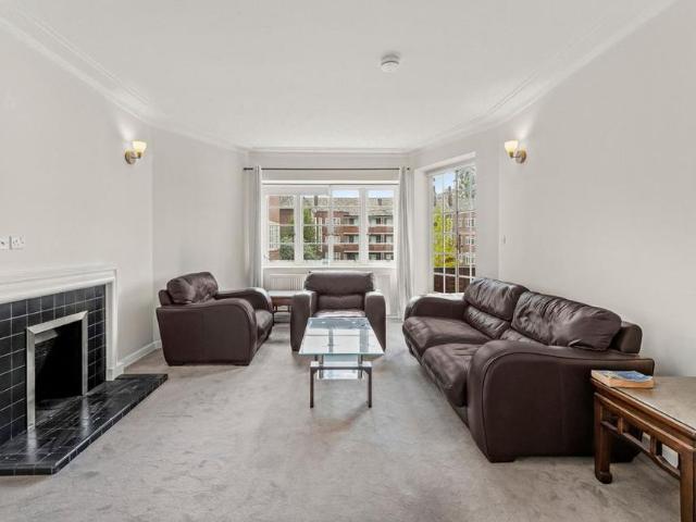 3 bedroom flat to rent