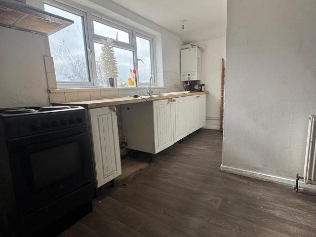 3 bedroom flat to rent
