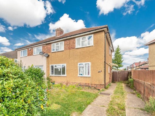 3 bedroom flat to rent