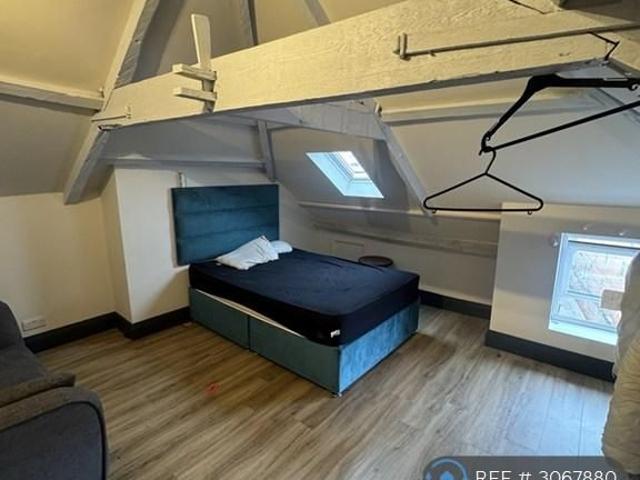 3 bedroom flat to rent