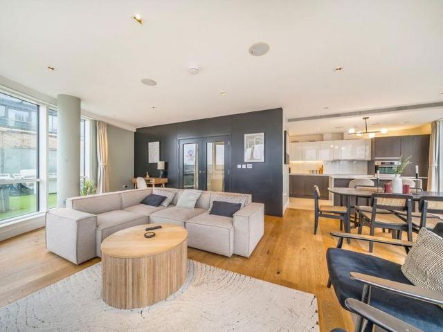 3 bedroom flat to rent