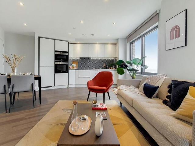 3 bedroom flat to rent