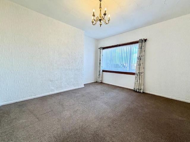 3 bedroom flat to rent
