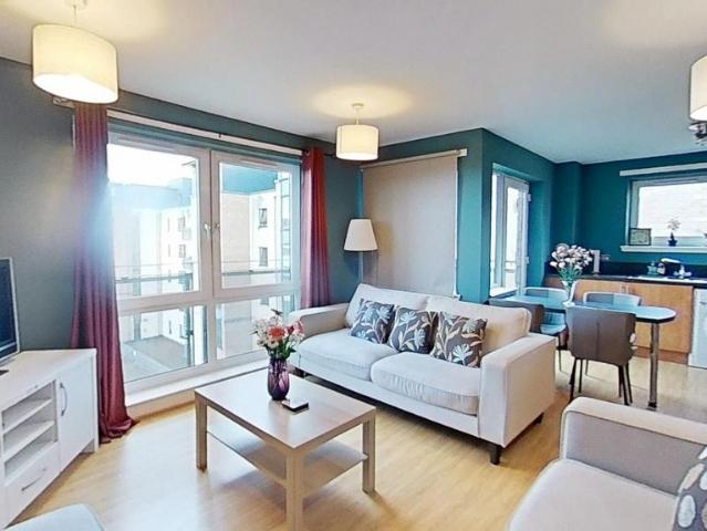 3 bedroom flat to rent