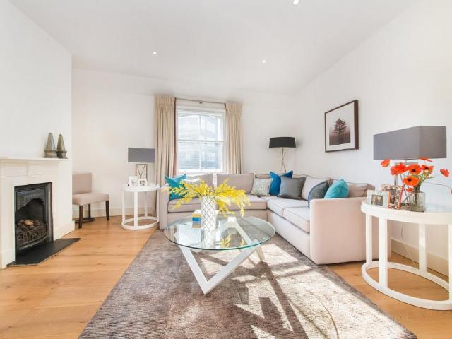 3 bedroom flat to rent