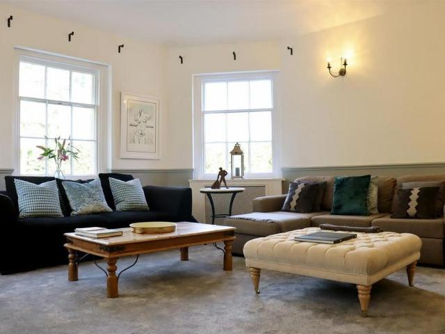 3 bedroom flat to rent
