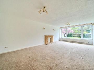 3 bedroom flat to rent