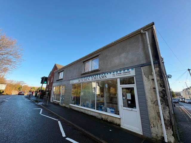3 bedroom flat to rent