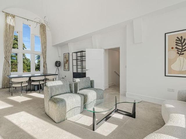 3 bedroom flat to rent