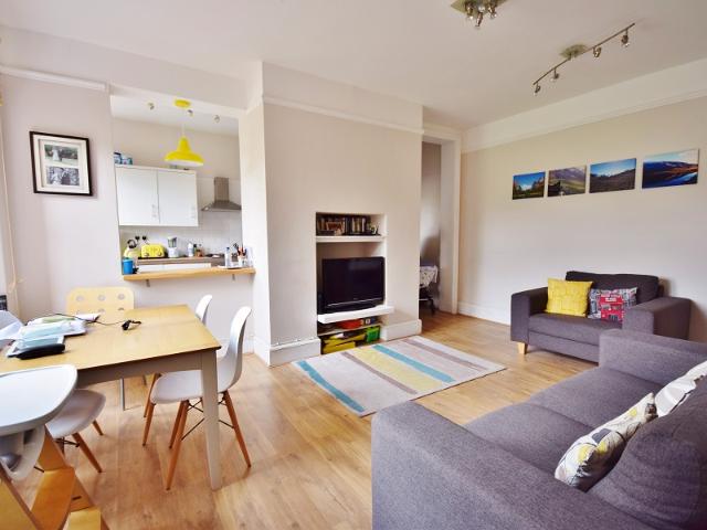 3 Bedroom Flat to Rent