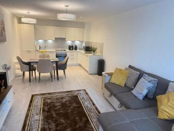 3 bedroom flat to rent