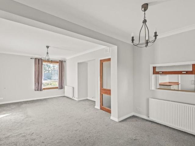 3 bedroom flat to rent