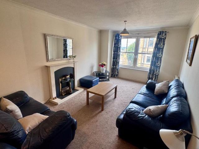 3 bedroom flat to rent