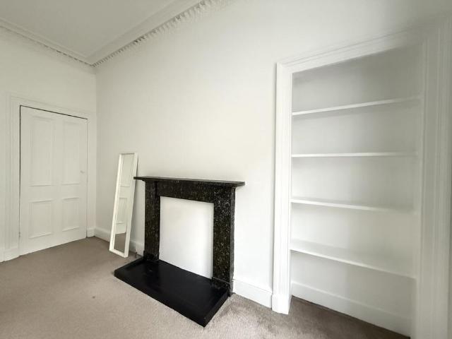 3 bedroom flat to rent