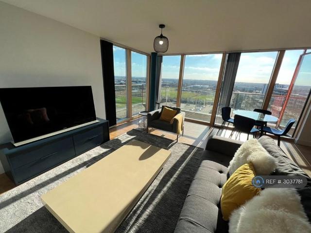 3 bedroom flat to rent