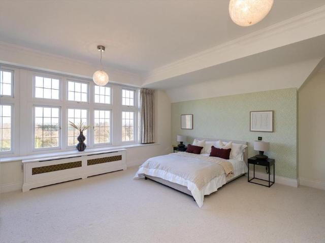 3 bedroom flat to rent