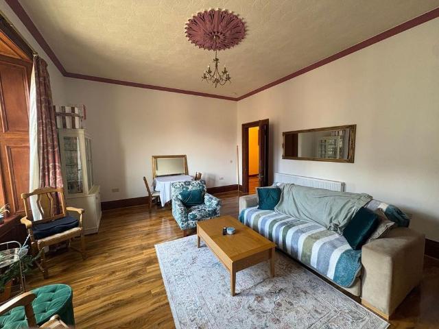 3 bedroom flat to rent