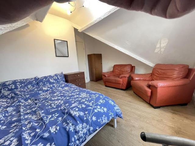 3 bedroom flat to rent