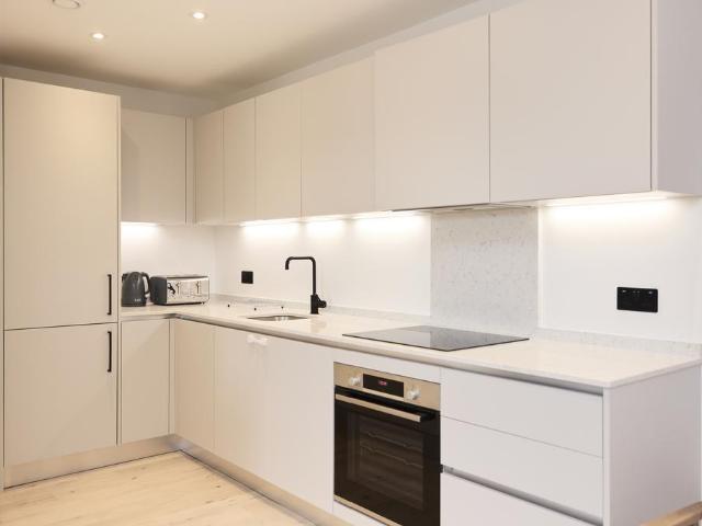 3 bedroom flat to rent