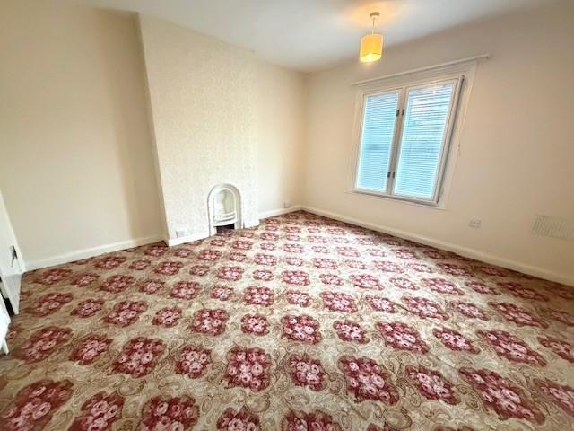 3 bedroom flat to rent