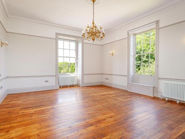 3 bedroom flat to rent
