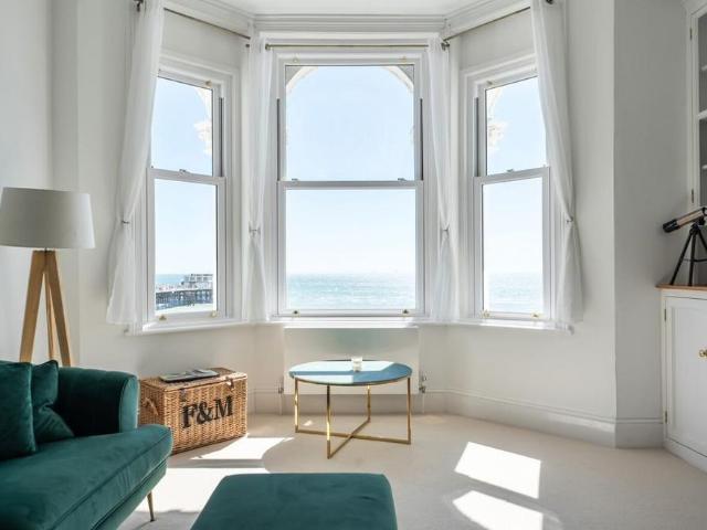 3 bedroom flat to rent