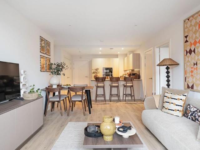 3 bedroom flat to rent