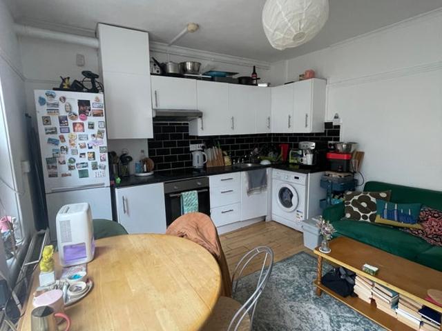 3 bedroom flat, Aldgate East, Spitalfields market