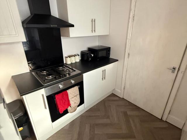 3 Bedroom Flat Bavington Drive, NE5 2Hs
