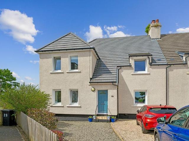 3 bedroom flat for sale