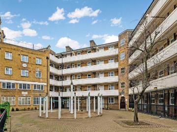Somers Town, London, Greater London - Lift