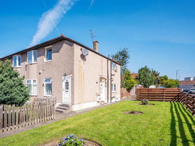 3 bedroom flat for sale