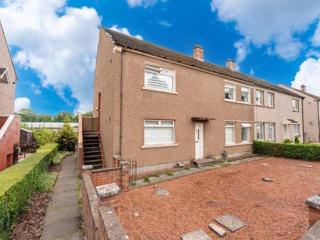 3 bedroom flat for sale