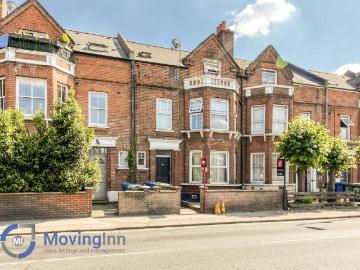 3 bedroom flat for sale
