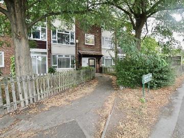 3 bedroom flat for sale