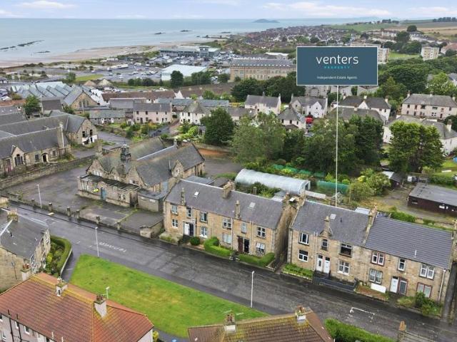 3 bedroom flat for sale